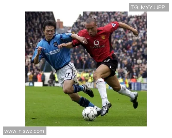 足球明星遭误杀事件引发社会热议警方调查进展备受关注 足球明星遭误杀事件引发社会热议警方调查进展备受关注